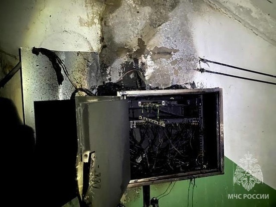 Возгорание интернет-щитка в пятиэтажке Вологды привело к эвакуации 18 человек