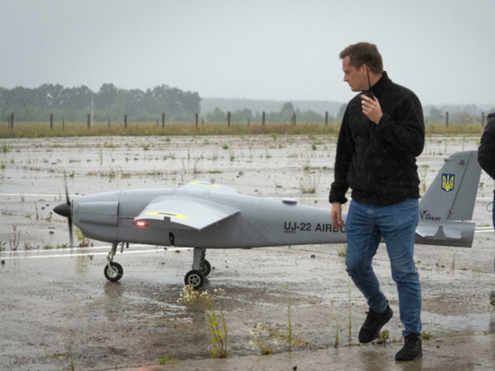 Полковник Алехин рассказал о попытках Киева запугать Россию перед 9 Мая