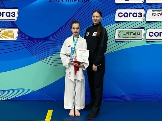 Юная каратистка из Тюмени завоевала «серебро» на всероссийских соревнованиях