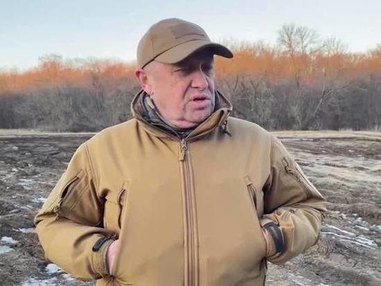 Пригожин: «Вагнер» прекращают огонь артиллерии в Артемовске из-за визита журналистов США, которых везут ВСУ