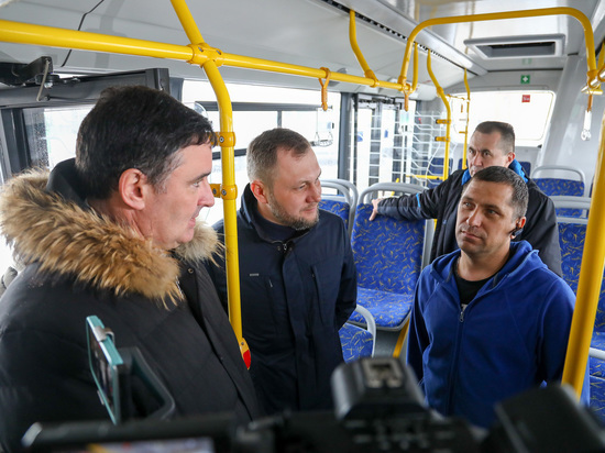 Спикер думы Иркутска обсудил приобретение новых автобусов с мэром города