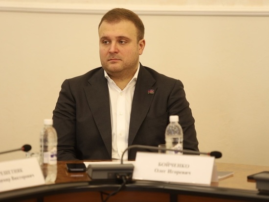 Депутат ЗСК Олег Бойченко встретился с директорами школ и заведующими детсадов