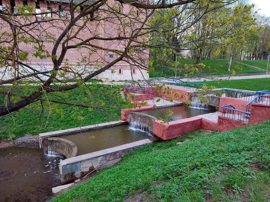 В Смоленске снова заработал каскадный водопад