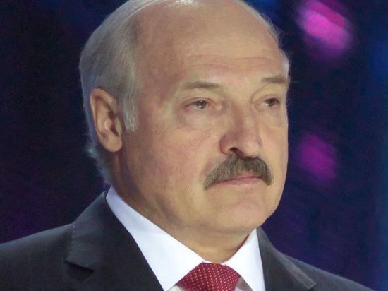 Лукашенко назвал белорусские регионы «прифронтовыми»