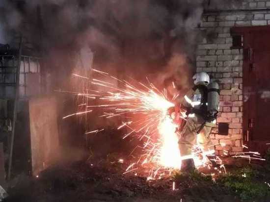 На пожаре в Великом Новгороде пострадал человек