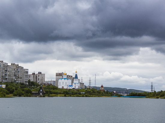 В Мурманске приступили к сносу ТЦ «Семеновский»