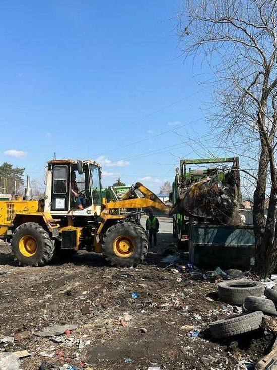Мэрия: мусор с субботников в Омске вывозят круглосуточно