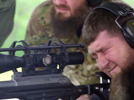Кадыров испытал высокоточную снайперскую винтовку, разработанную в Чечне