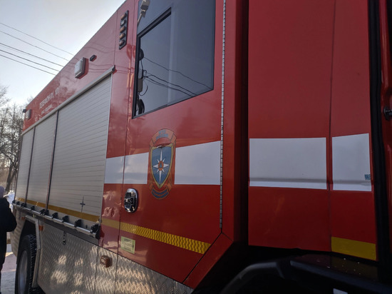 Восемь пожаров тушили огнеборцы в Вологодской области за прошедшие сутки