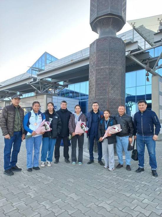 В аэропорту Якутска встретили медалисток первенства России