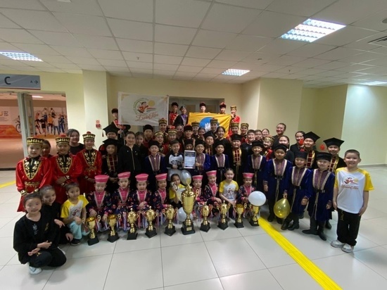 Детский ансамбль из Калмыкии завоевал Гран-при международного фестиваля в Казани