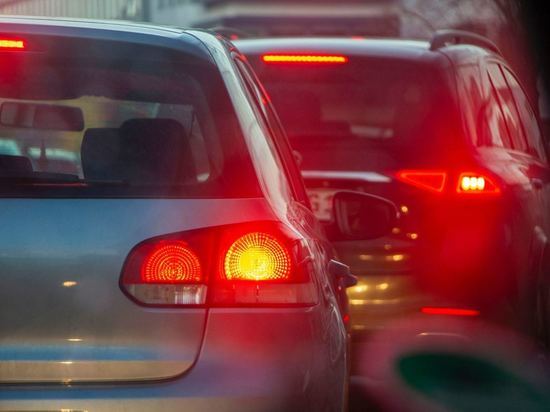 Алтайских автомобилистов попросили быть аккуратнее на дорогах