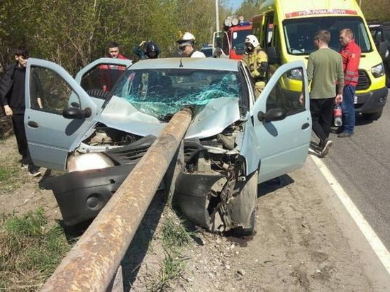 Двухлетний пассажир авто попал в больницу после ДТП в Новочебоксарске