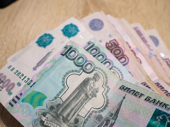 Сотрудник кафе в Зеленоградске обокрал женщину, обещая провести банкет