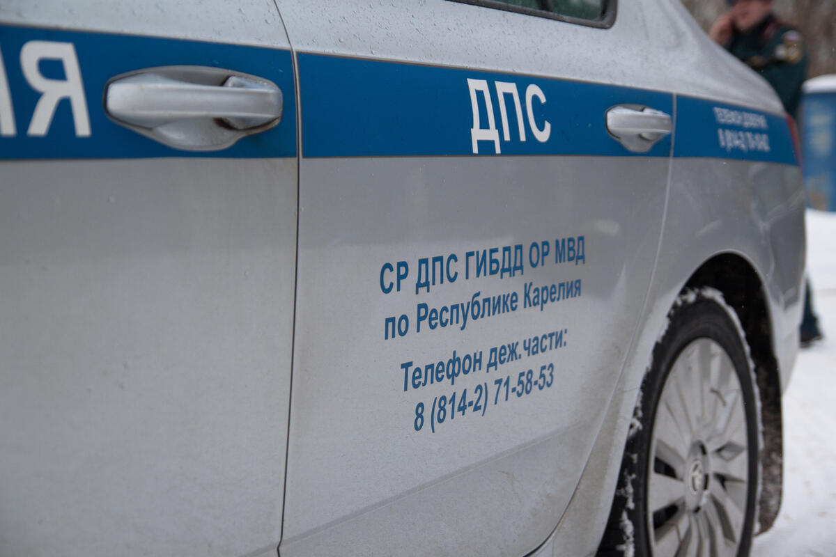иван иванович регистрирует автомобиль в гибдд и получает новый трехзначный номер все три цифры знаки