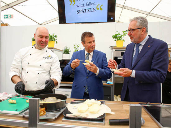 Статистическое ведомство: немцы стали покупать меньше еды на фоне роста цен