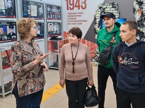 В Ноябрьске ученики восстановленной Ямалом волновахской школы посетили музей и пообщались с депутатом