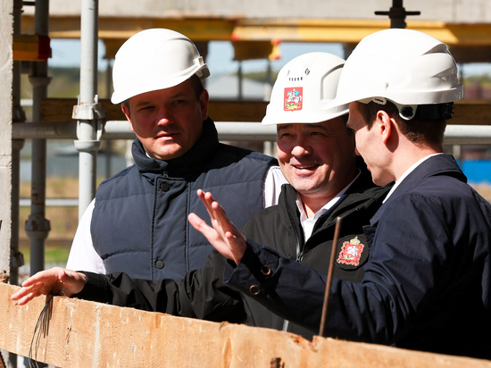 Андрей Воробьев назвал дату открытия новой большой школы в Лобне