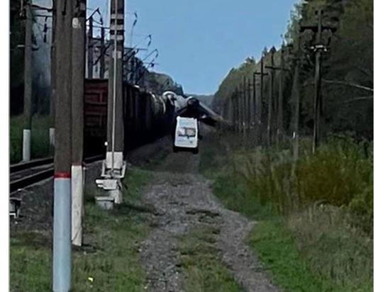 Очередной поезд пострадал из-за подрыва железной дороги под Брянском