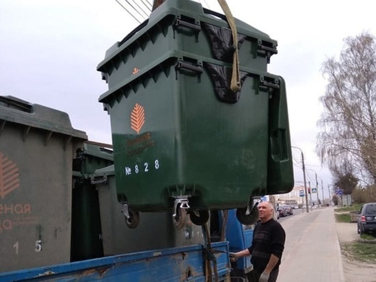 В Троснянском районе чиновников обязали оборудовать дополнительные площадки для мусорных баков