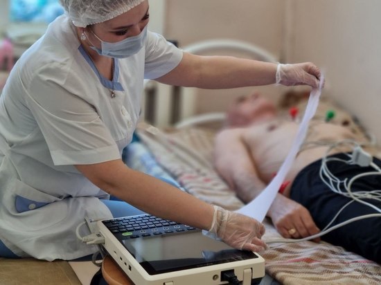 В Тазовском два пациента больницы избежали инфаркта благодаря современному электрокардиографу
