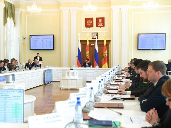 Для подростков Тверской области создали около 6000 вакансий