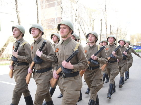 Девять мини-парадов организуют в День Победы во дворах ветеранов в Вологде
