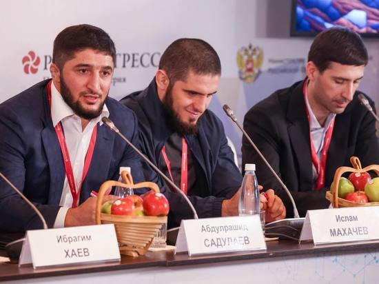 Именитые спортсмены Дагестана выступили на полях Кавказской выставки