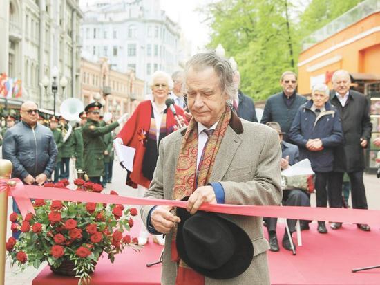 «Без служб контрразведки во время войны нельзя было. Это чистилище армии», — считает художник