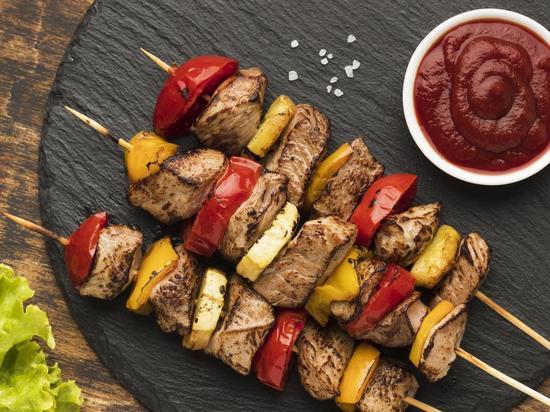 Эксперт дал совет по выбору идеального мяса для шашлыка