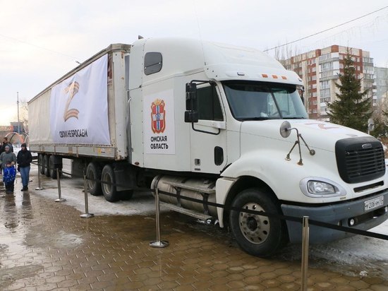 Машину с гуманитарным грузом из Омска обстреляли на Донбассе