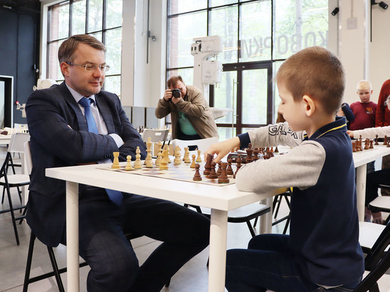 В Туле завершился региональный этап соревнований по шахматам «Дебют» среди школьников