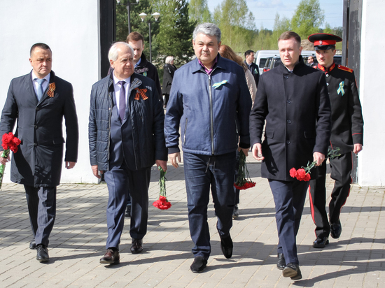 Представители Казахстана в Тверской области почтили память земляков, погибших на ржевской земле в годы войны
