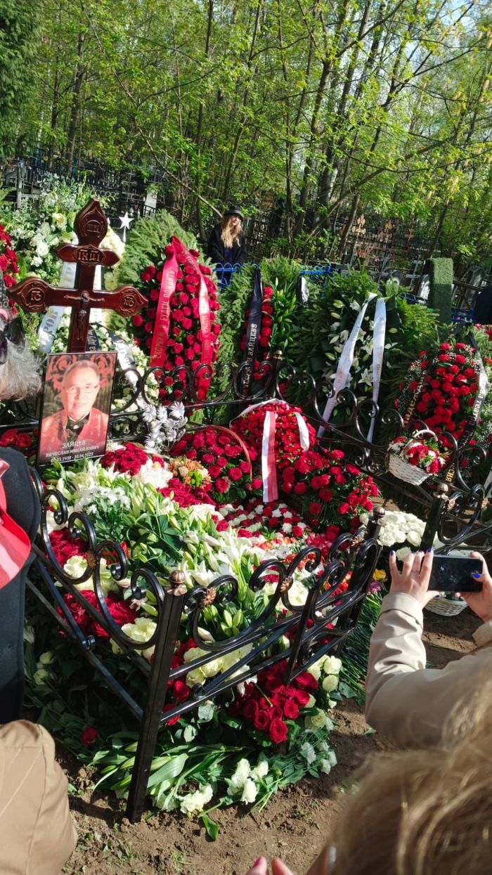 Зайцева похоронили. Могила Вячеслава Зайцева на Жегаловском кладбище. Похороны Вячеслава Зайцева.