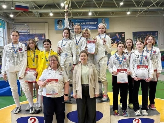Калужские шпажистки завоевали «золото» на всероссийском турнире