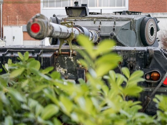Глава минобороны Дании с гордостью рассказал о передаче Киеву устаревшей модели танков