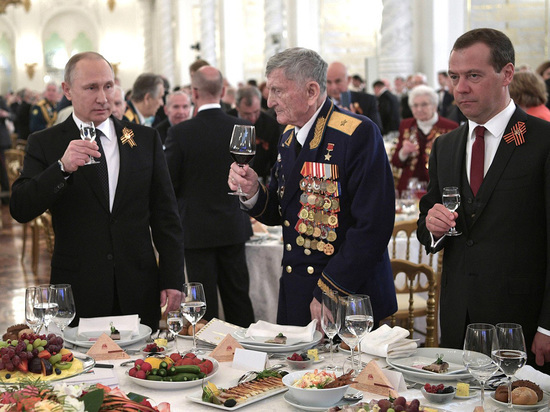 Программу празднования Дня Победы в Москве сократили, отменив прием в Кремле
