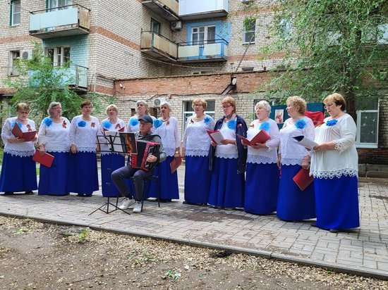 В Астрахани хор «Волжаночка» представил концерт к Дню Победы