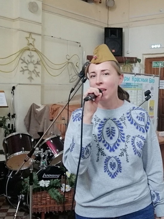 В Смоленской области прошла музыкальная гостиная "Песни военных лет"