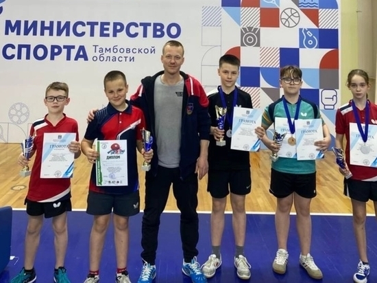 Липецкие теннисисты завоевали 5 медалей на межрегиональном турнире