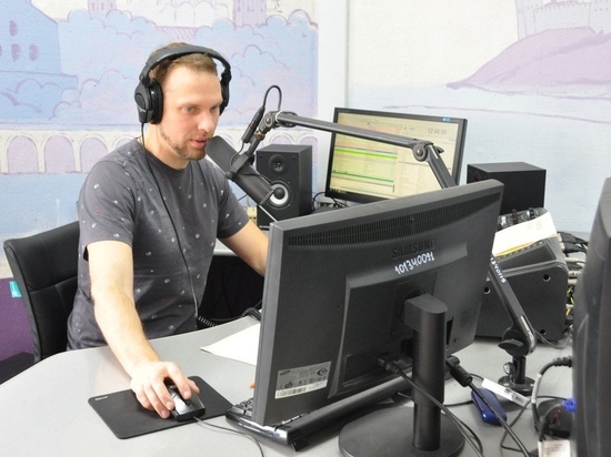 Губернатор Никитин поздравил новгородцев с Днем радио
