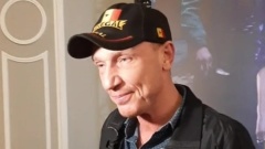 Редкий гость светских вечеров Максим Коновалов  появился в кинотеатре: видео