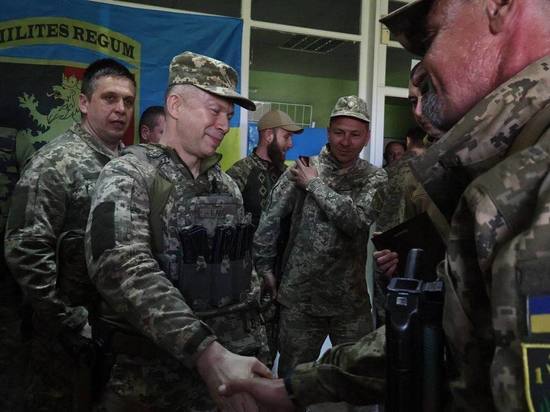 Украинский генерал Сырский: россияне увеличили интенсивность обстрелов в Артемовске