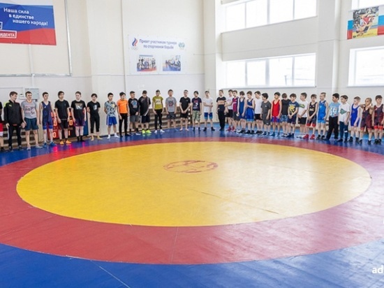 На соревнования «Белые журавли» в НАО приехали тренер и спортсмены из Республики Дагестан
