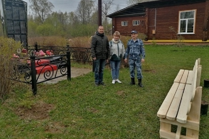 Заключенные ИК-4 сделали ко Дню Победы подарок жителям деревни Гуляевка