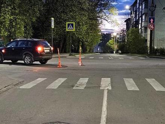 В Великом Новгороде иномарка сбила женщину на пешеходном переходе