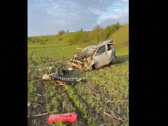 В Алексеевском горокруге «ВАЗ» на большой скорости улетел в кювет и опрокинулся