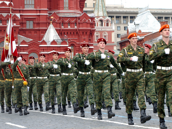 Семьи участников СВО из Подмосковья приглашены на Парад Победы
