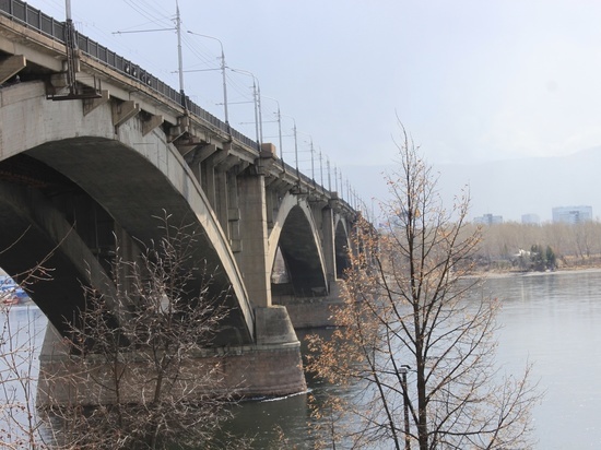 В Красноярске начнут ремонтировать Коммунальный мост после майских праздников