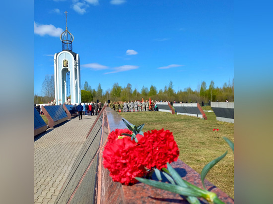 В Новгородском районе захоронили останки 120 солдат Красной Армии